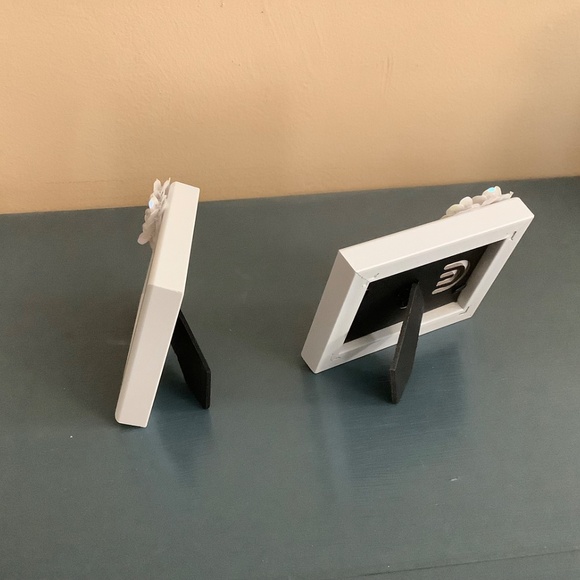 Set of 2…2x3 sequin flowers frames - Picture 4 of 5